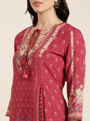 women's round neck floral pink straight kurta and trouser with dupatta 5