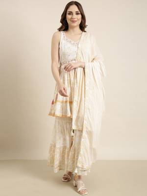 women's sweetheart neck floral foil print cream a-line kurti and sharara with dupatta 2