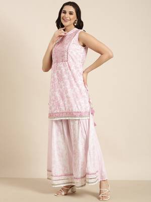 women's mandarin collar floral foil print pink straight kurti and palazzos with dupatta 3
