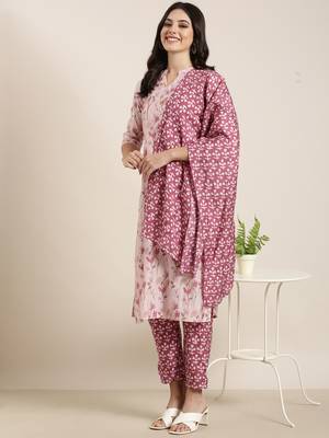 women's mandarin collar floral foil print pink straight kurta and trouser with dupatta 1