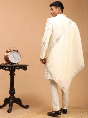 Cream Silk Blend Sherwani Set With Dupatta 3