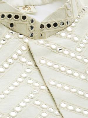 Cream Silk Blend Sherwani Set With Dupatta 4