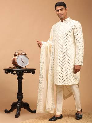 Cream Silk Blend Sherwani Set With Dupatta 2