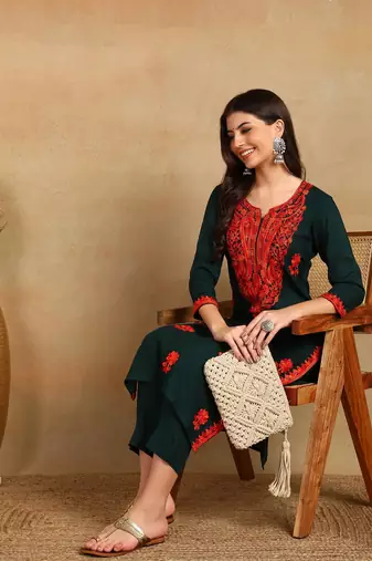 women green viscose rayon embroidered thread work straight kurta