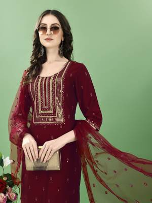 Maroon embroidered silk blend  Kurta pant  with dupatta set 4