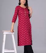 Doriya women straight gold print kurta set