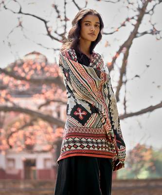 Black bela kurta set with dupatta 4