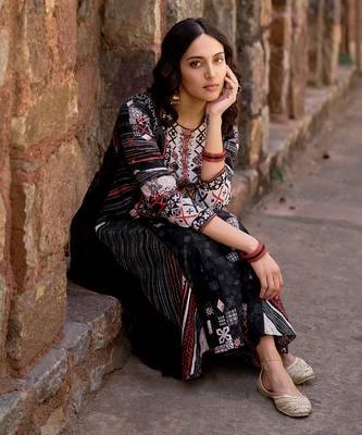 Black jeel kurta set with dupatta 4