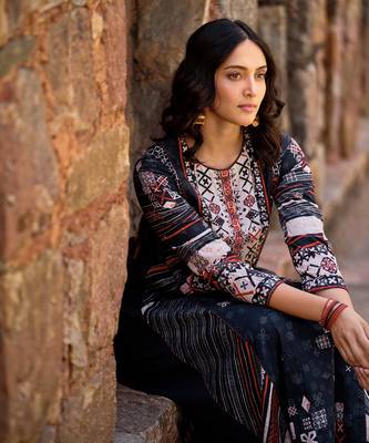Black jeel kurta set with dupatta 5