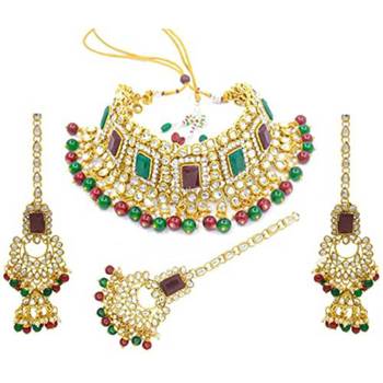 traditional pearl studded bridal choker necklace with earrings and maang tikka jewellery set 2