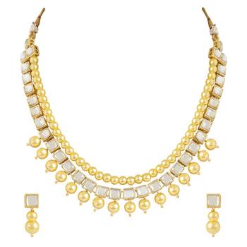 traditional kundan studed pearls choker necklace jewellery set 2