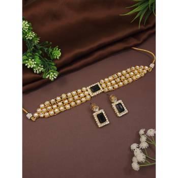 traditional handcrafted stone kundan studded choker necklace jewellery set 1