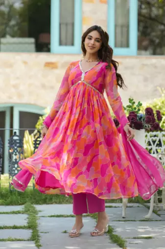 Women's Pink Georgette Kurta Pant Suit Set