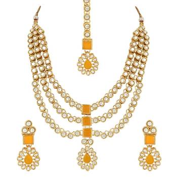 traditional kundan necklace jewellery set with earrings & maang tikka for women and girls  2