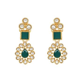 traditional kundan necklace jewellery set with earrings & maang tikka 4