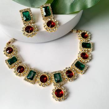 traditional stone studded necklace jewellery set 1