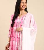 women's scoop neck abstract shibori pink straight kurta and trouser with dupatta