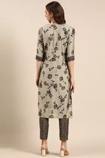 Showoff women's round neck floral screen print taupe straight kurta and trouser