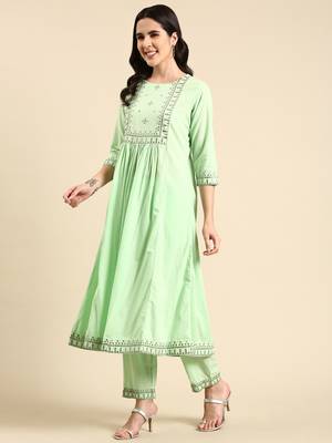 women's round neck solid green anarkali kurta and trouser with dupatta 4