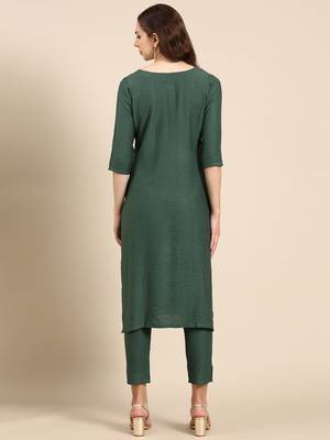 women's round neck textured khari print green straight kurta and trouser 4