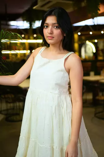 White gold cotton dress