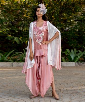 Pink crepe embroidered kurta dhoti pant set 2