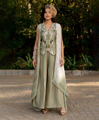 Green raw silk embroidered pant set 1