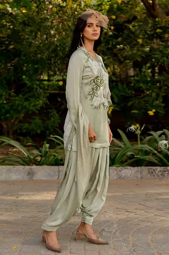 Green crepe embroidered kurta set
