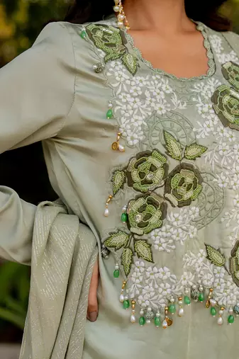 Green crepe embroidered kurta set