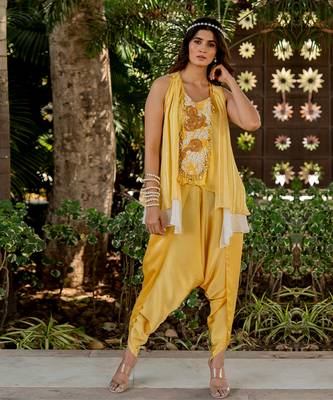 Yellow lurex embroidered dhoti pant set 2
