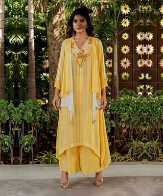 Yellow lurex embroidered kurta set 1