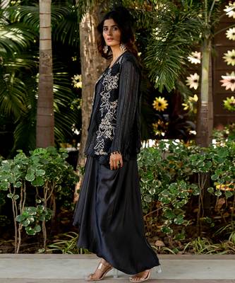Black lurex embroidered jacket skirt set 2