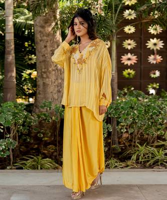 Yellow lurex embroidered top and skirt set 2