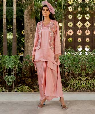 Pink crepe embroidered skirt set 1