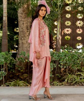 Pink crepe embroidered skirt set 2