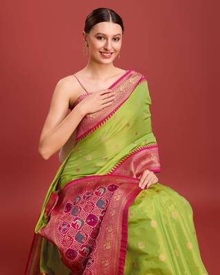 Parrot Green Patola Pallu Tissue silk blend Saree 5