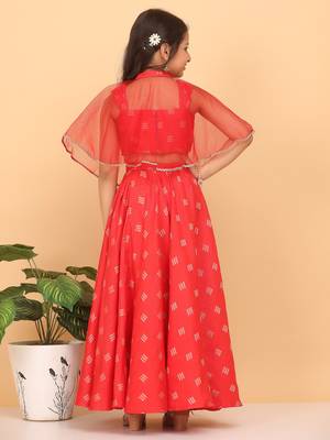 Ethnovog Ready To Wear Kids Girls Red Jacquard Crop Top N Skirt With Cape 2