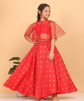 Ethnovog Ready To Wear Kids Girls Red Jacquard Crop Top N Skirt With Cape 1