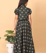 Ethnovog Ready To Wear Kids Girls Green Foil Printed Crop Top N Skirt With Jacket