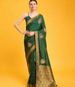 Women'S Elegant Emerald Green Dola Silk Blend Saree Intricately Woven Zari Work For Timeless Charm