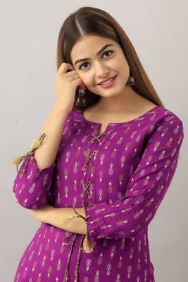 women's rayon printed straight kurta in purple 5