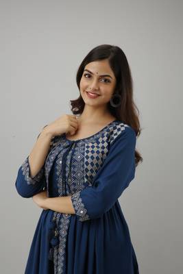 Ftdiva women's rayon nyra cut jacketed kurta in blue 5