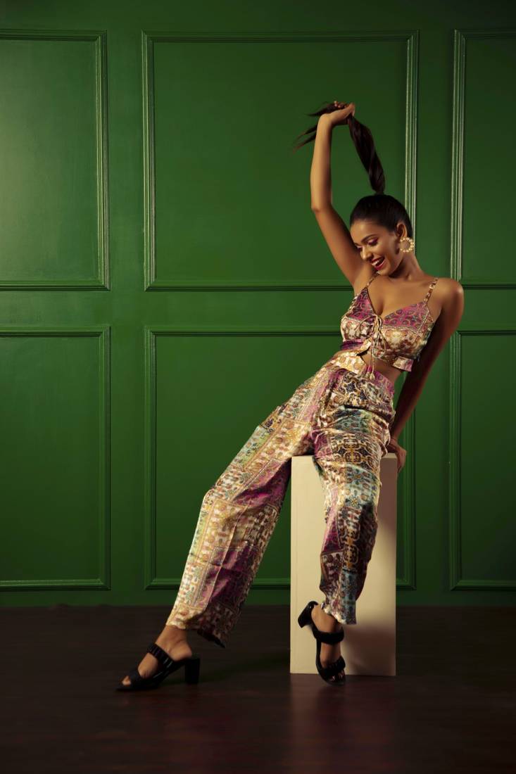 Urban sundari multicolor satin regular fit pack of 1