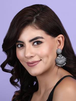 Classic oxidised grey earring set for women and girls 1