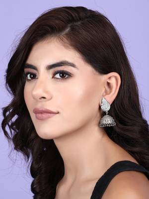 Classic oxidised grey earring set for women and girls 1