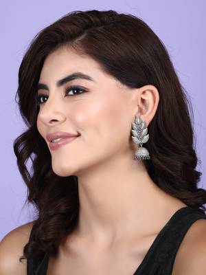 Elegant oxidised grey earring set for women and girls 1