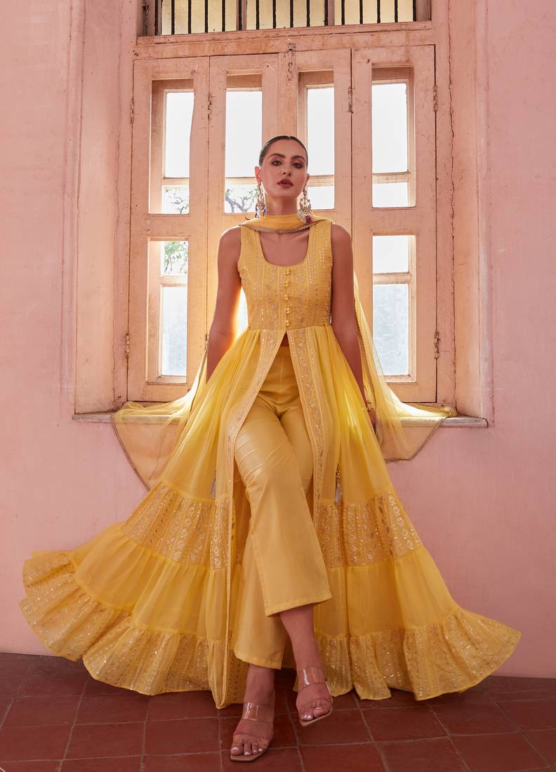 Figurative Yellow Beautifully Crafted with Thread, zari, and Sequins Embroidered Georgette designer salwar kameez