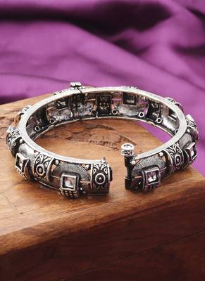 Oxidised Metallic Silver Kada 2