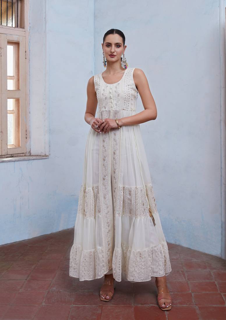 Graceful Off White Beautifully Crafted with Thread, zari, and Sequins Embroidered Georgette Indian salwar kameez online