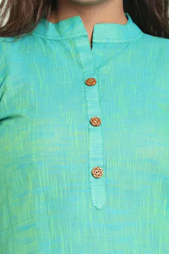 Secremanto green solid cotton a-line short kurta